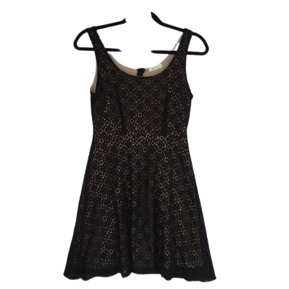 Everly Sleeveless Black Dress Size Small